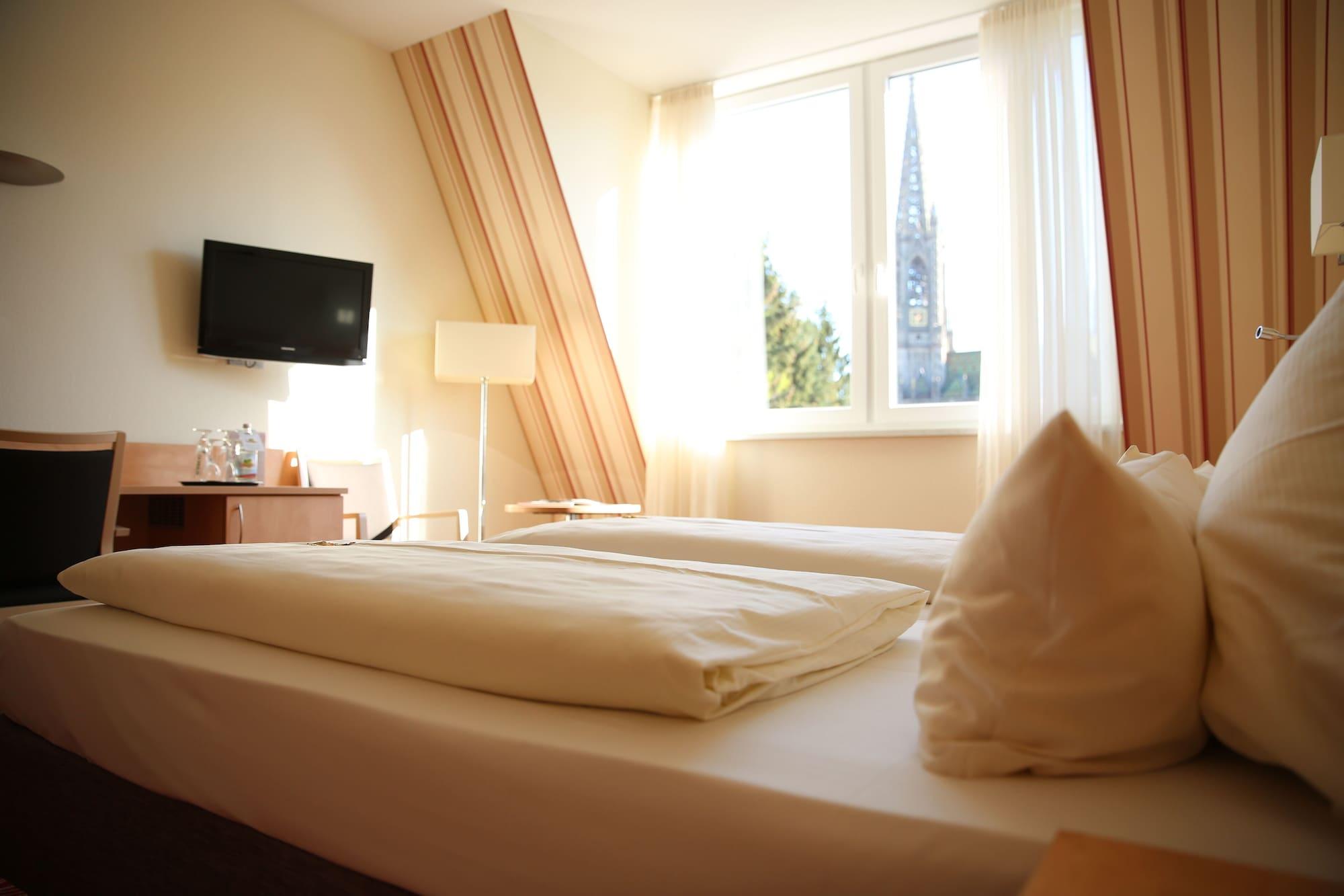 Hotel Loewengarten Speyer Kültér fotó